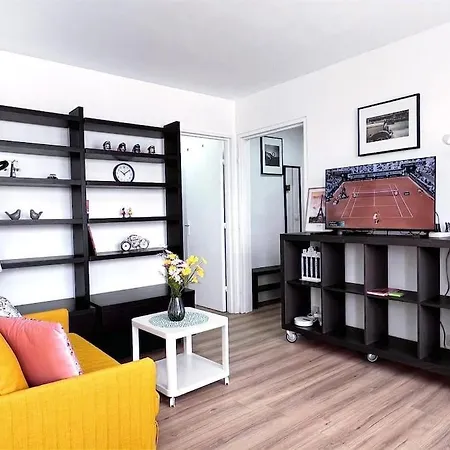 Apartment 15 Confortable 5 Minute Metro Balard